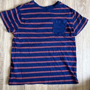 CRAZY 8 Youth Short Sleeved Blue and Red Striped Short Sleeved Tee Shirt.  Ex Lg